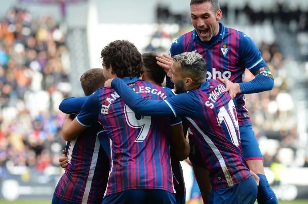 更衣室化学